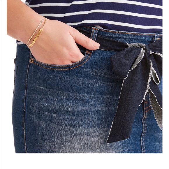 💛PLUS ~ NWT 🗣1 LEFT 🛎 - Picture 3 of 6